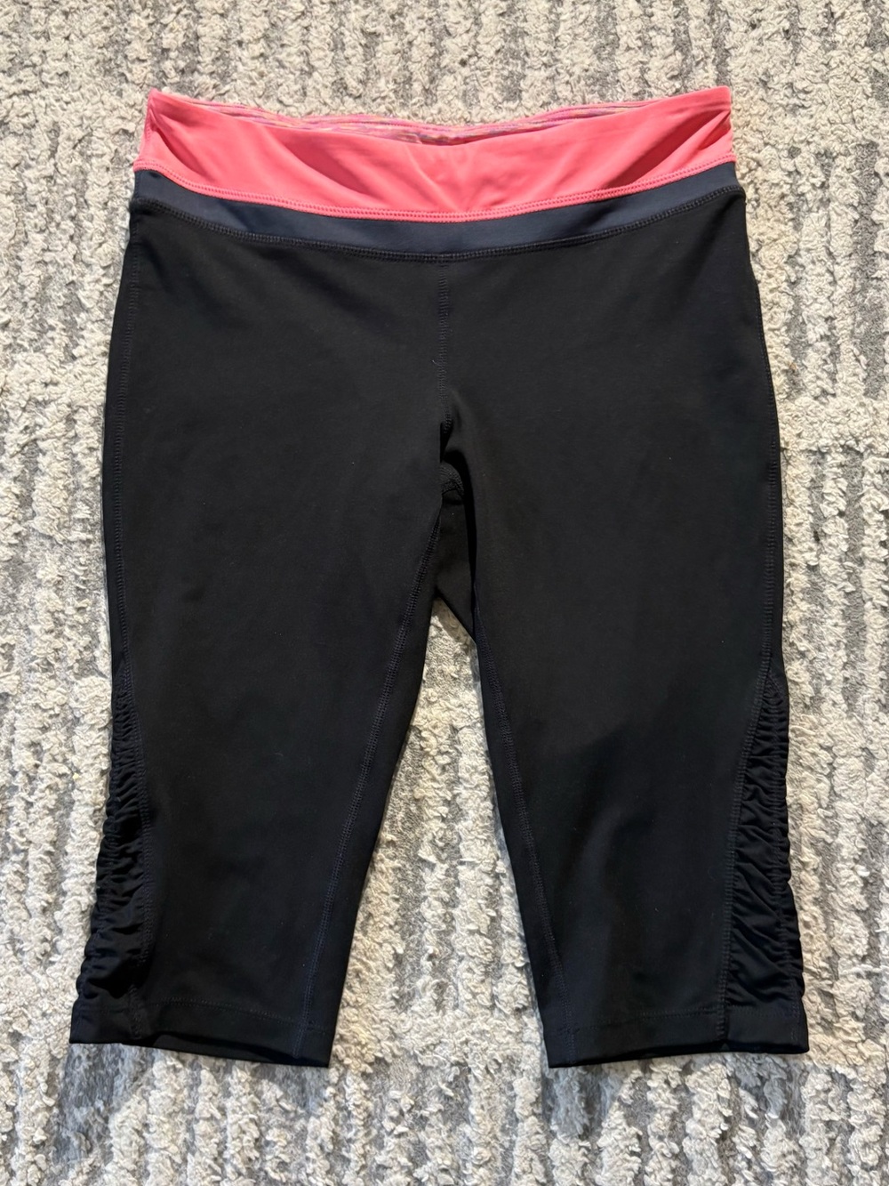 Tangerine black pink cropped athletic workout leggings pants size M